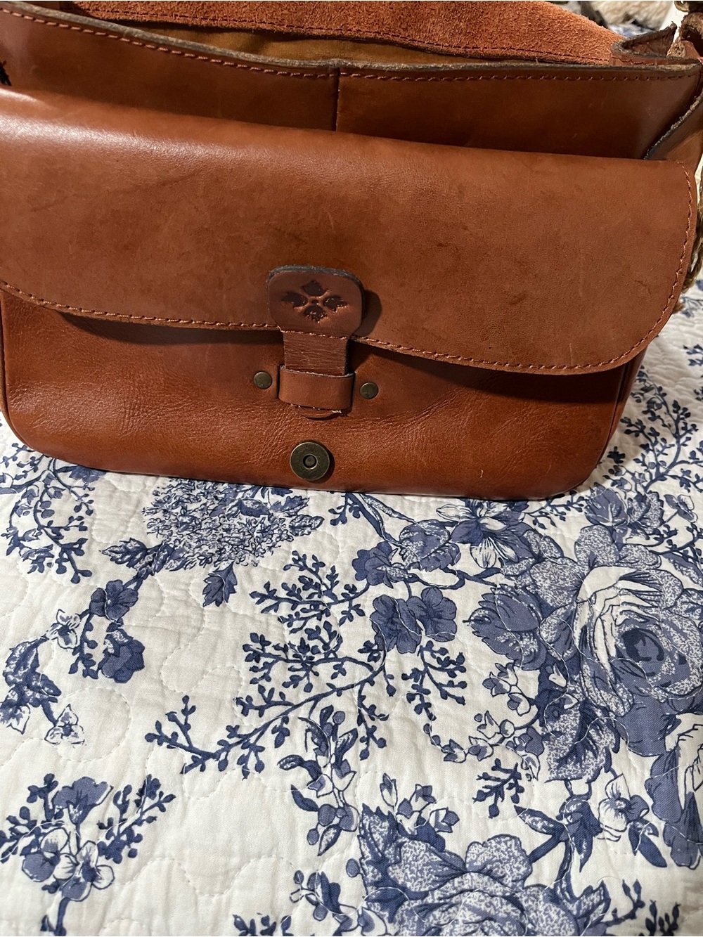 Patricia Nash Brown Leather Studded Crossbody Bag - Picture 3 of 4